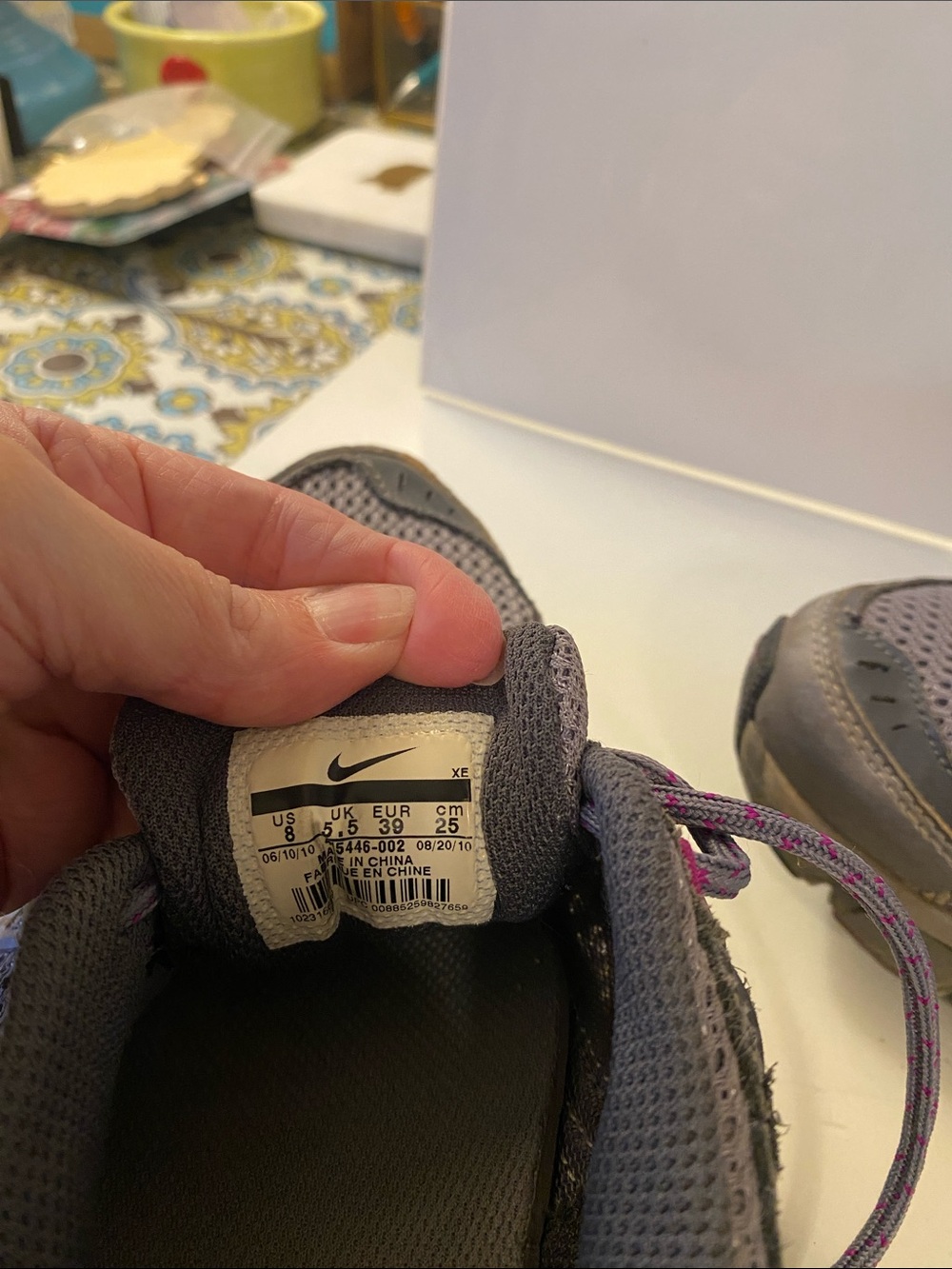Nike Womens Gray and Purple Athletic Sneakers with Pink Swoosh - Picture 2 of 4